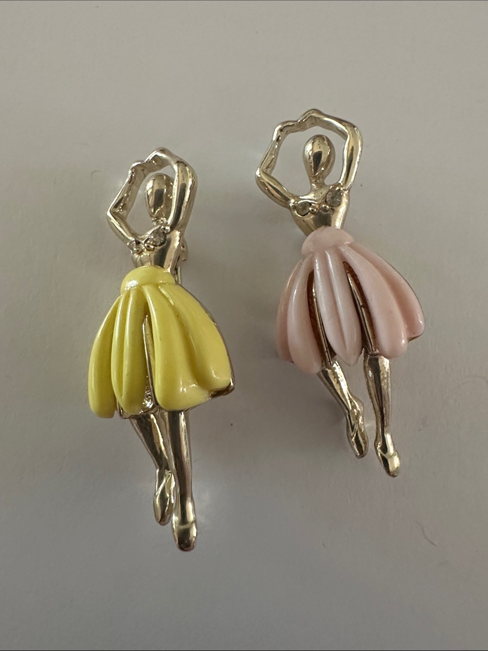 Ballerina Set of Brooch Pins in Yellow and Pink